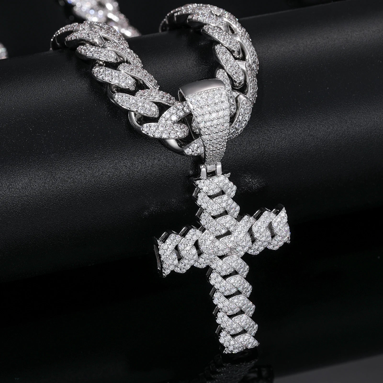 12mm Cuban Chain Men Women Hip Hop Cross Pendant Necklace D VVS Moissanite Iced Out Bling 925 Sterling Silver Necklaces Jewelry